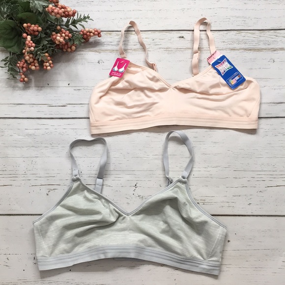 Hanes Other - Hanes bundle Bra Set